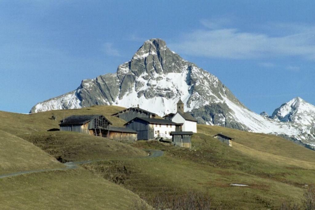 Appartement Haus Sonnenschein à Warth  Extérieur photo